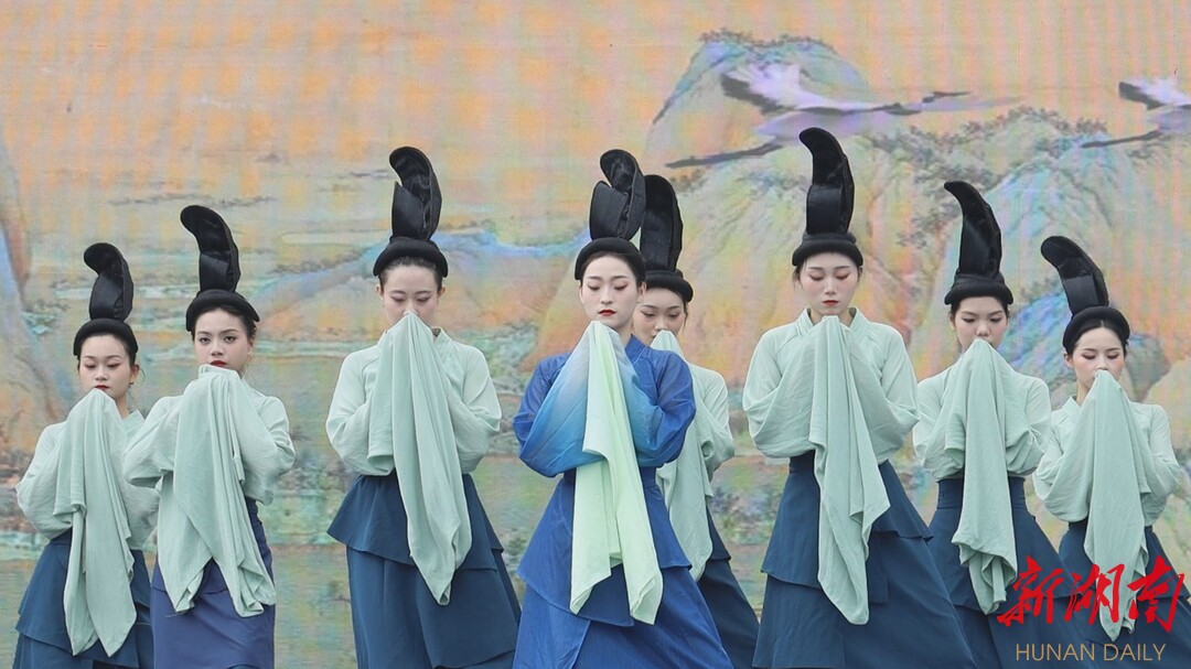 “继网开来 链动怀化” | 会同墓脚古村：民俗非遗文化旅游音乐会盛大开幕