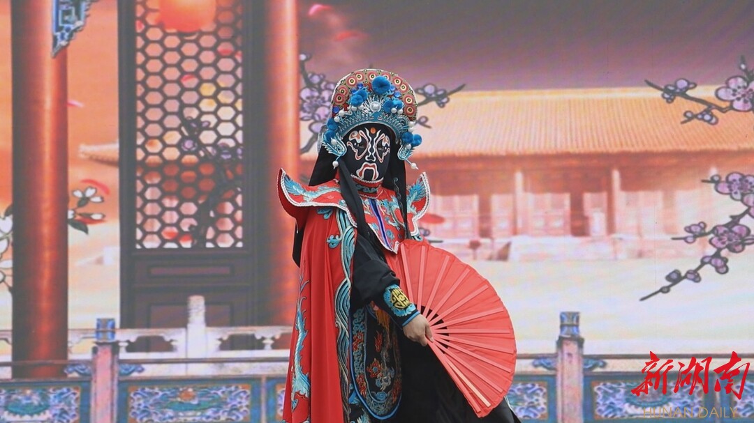“继网开来 链动怀化” | 会同墓脚古村：民俗非遗文化旅游音乐会盛大开幕