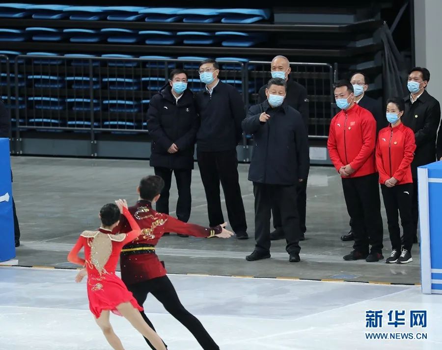 习近平：推动全民健身和全民健康深度融合