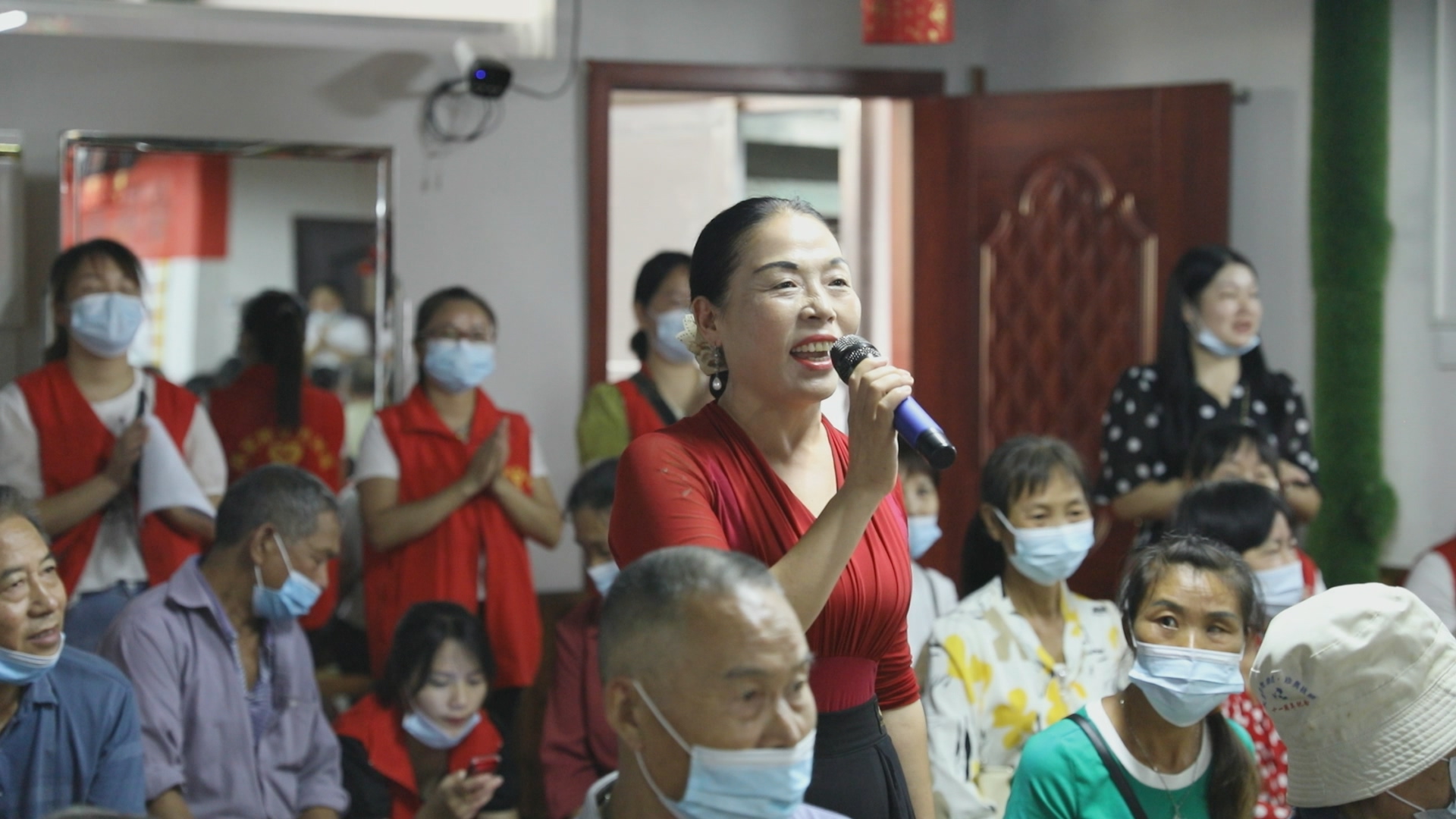 “我为群众办实事” | 猜灯谜，庆中秋，暖心家园很暖心