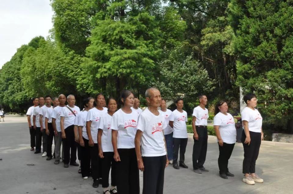 会同县林城镇竹寨村总支部主题党日活动