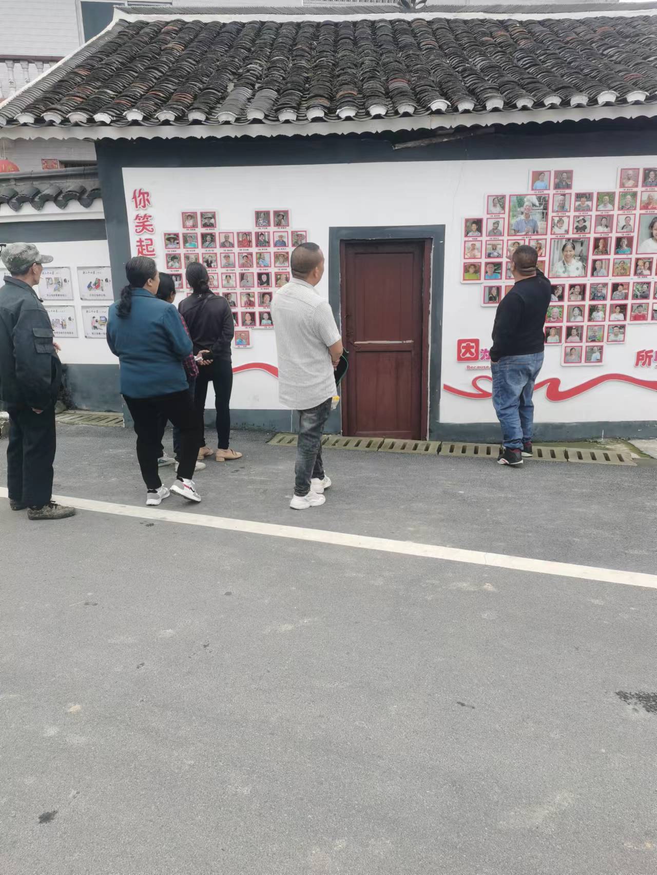 坡脚村组织党员参观黄旗村